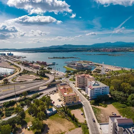 Cozy In The Heart Of Olbia